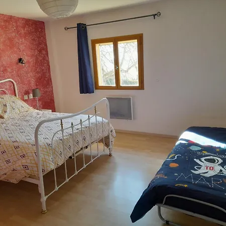 A La Campagne Avec Jardin Et Piscine Nyaraló *