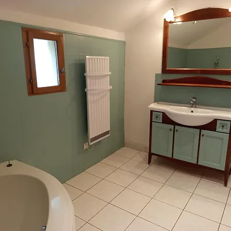 A La Campagne Avec Jardin Et Piscine * Brens (Tarn)