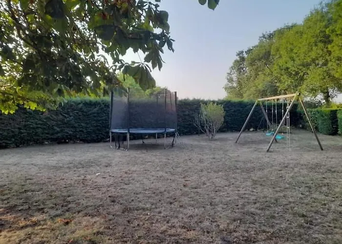 A La Campagne Avec Jardin Et Piscine Σπίτι διακοπών *